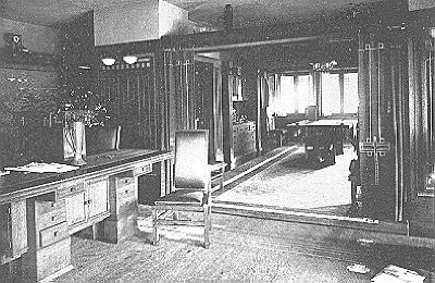 Interior, sofa table and chair
House for E. P. Irving
Frank Lloyd Wright, architect
Hermann V. von Holst, architect
Marion Mahony Griffin, associated architect