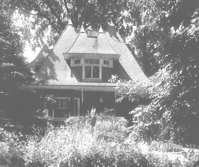 Exterior, front view
House for George W. Maher
George W. Maher, architect
Kenilworth, Illinois