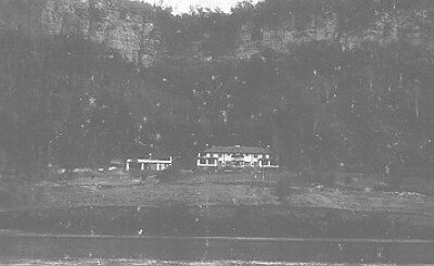 View from distance
Summer house for E. L. King ("Rockledge")
George W. Maher, architect
Winona, Minnesota