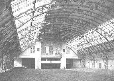 Interior, indoor field
Gymnasium
Northwestern University
George W. Maher, architect
Evanston, Illinois